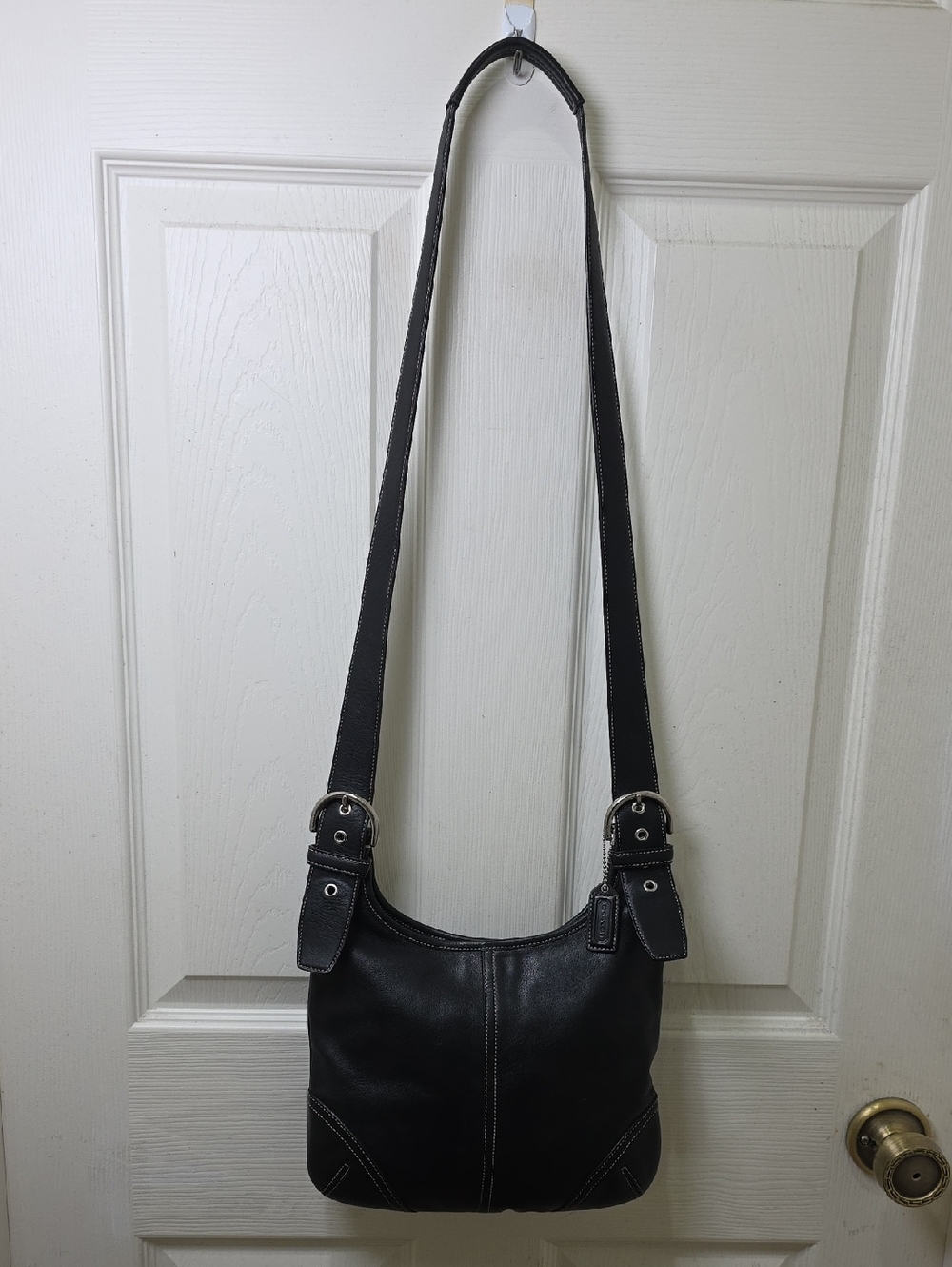 Coach Vintage (2003) Y2K Soho Slim Hippie Black Leather/Silvertone Crossbody EUC